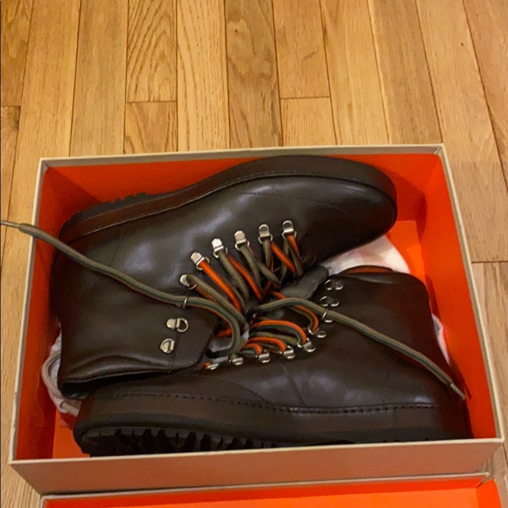 Brand new Santoni Boots